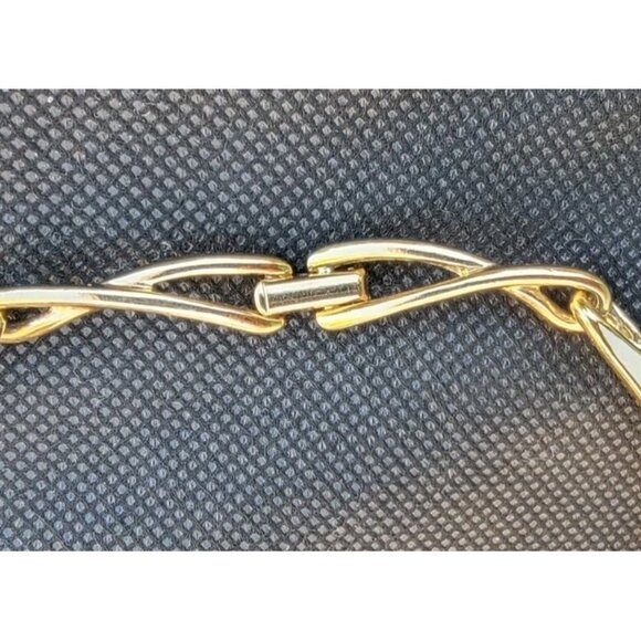 Vintage Trifari White Enamel Triangle MCM Gold Tone Collar Choker Necklace Set - Picture 5 of 11